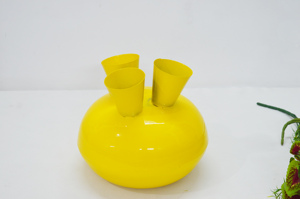 Jarrón de Alta Calidad con Recubrimiento en Polvo Amarillo, Diseño Moderno y Premium, Jarrón de Flores de Estilo Lujoso para Hogares de Lujo, Gran Venta - Product Image 2