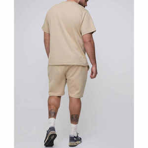 Ensembles t-shirt et short pour hommes 2 pièces t-shirts d'été à la mode à manches courtes ensembles de shorts décontractés de haute qualité en tissu personnalisé - Product Image 3