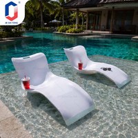Chaise longue gonflable JIE SHI TONG pour piscine, en matériau PP blanc, pour la relaxation dans la piscine