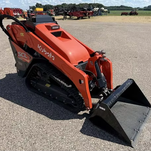 KUBOTA SCL1000 Mini Skid Steers Stand on Compact Loader Maquinaria de construcción Ride-On Mini Skid Steer para la venta - Product Image 4