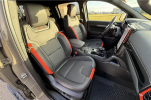 LISTO PARA CONDUCIR - USADO, VOLANTE A LA IZQUIERDA |   CONDUCCIÓN DERECHA |   Ford Ranger Raptor 2025 - Product Image 5