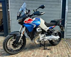 Motocicleta Duecento Tributos de Alta Calidad - Product Image 3