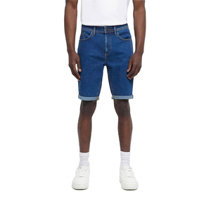 Shorts Casuales Azules de Mezclilla Ajustados con 28% Poliéster, 70% Algodón, 2% Elastano, Dobladillo Invertido, Presillas para Cinturón y Bordado con Lavado de Color - Product Image 2