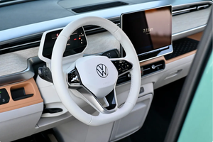 Vehículo Usado a Precio Accesible - Volante a la Izquierda |   Volante a la derecha |   V O L K S W A G E N ID 2025 BUZZZZ 1ST EDITIONNNSS 4MOTIONNN - Product Image 5