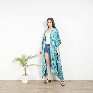 Kaftan hecho a mano Flowy Comfort Tie-Dye para estilo sin esfuerzo Tie Dye Kaftan para mujer Casual Elegance - Product Image 4