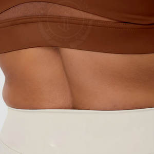 Ropa Deportiva Corta con Espalda Cruzada para Mujer, Duradera, de Secado Rápido y Tejido Transpirable para Entrenamientos Repetidos, Comodidad a Largo Plazo - Product Image 4