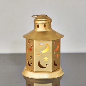 Lanterne de tombe en aluminium avec motif de feuilles Couleurs personnalisées Intérieur et extérieur Décoration de maison et de jardin Design classique éclair - Product Image 3