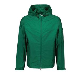 Chaquetas cortavientos deportivas personalizadas para hombre, ligeras, impermeables, a prueba de viento, para exteriores, fabricadas por Windcheater. - Product Image 1