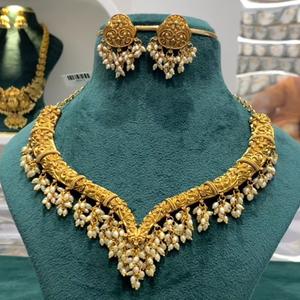 Conjunto de collar y pendientes Kundan tradicional, joyería de moda nupcial de oro de lujo con piedra de moissanita para bodas y novias - Product Image 1