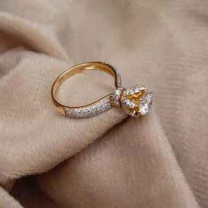 Anillo de Halo de diseñador de flores de oro amarillo sólido de 18K, anillo de Halo de diamante cultivado en laboratorio VS1 para regalo de aniversario, perfecto para regalo de propuesta - Product Image 5