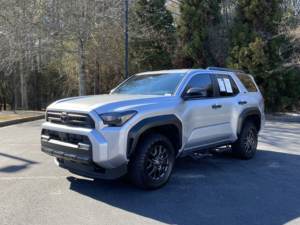 Toyota 4Runner SR5 4WD 2025 Usado en Buen Estado - Product Image 3