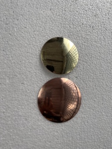Conchos de latón hechos a medida con lazo en colores metálicos disponibles en tamaño de 3 pulgadas y 2 pulgadas para diseñadores de joyas y cinturones - Product Image 3