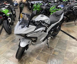 PREMIUM NOUVEAU 2025 KawasakIi NiInja 500 - Product Image 3