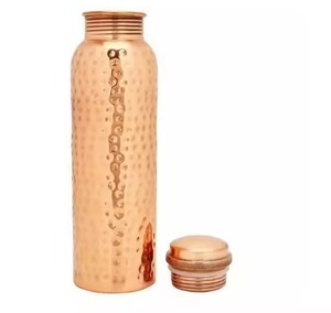 Classic Hammered Copper <b>Water</b> <b>Bottle</b> With Bright Finished For Natural Hydration And Elegant Healthy Routine - Product Image 1