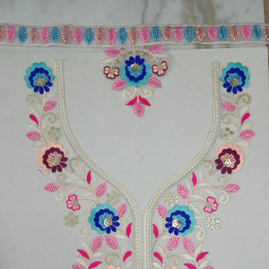 Col de style boutique en tissu de filet doux avec broderie délicate et paillettes pour robe saree kurti blouse décolleté - Product Image 3