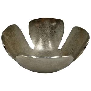 Bol décoratif en aluminium fait main en métal argenté Design contemporain moderne Décoration d'intérieur Centre de table Objet d'art - Product Image 2