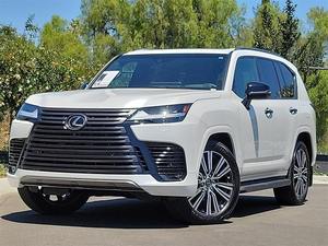 Lexus LX 600 2024 Usado, Lujo, Tracción en las Cuatro Ruedas, Volante a la Izquierda, Interior Oscuro, Asientos de Cuero, Neumáticos R18 - Product Image 4