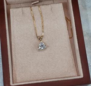 Collar con colgante de piedra natural para hombres y mujeres Protección energética Joyería unisex - Product Image 4