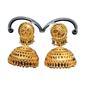 Boucles d'oreilles de qualité supérieure serties de boucles d'oreilles de style Jhumka plaquées or 22CT conçues à la mode bijoux pour femmes portées par les exportateurs - Product Image 1