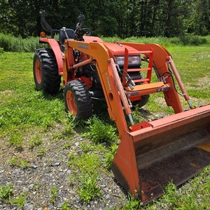 Kubota L3400 de calidad superior con sistema de transmisión de engranaje suave disponible para comprar ahora ofertas de tractor al por mayor en stock - Product Image 4