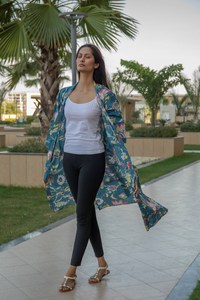 ชุดกิโมโนลายดอกไม้สไตล์วินเทจสำหรับผู้หญิงชุดแมกซี่สไตล์โบฮีเมียนน้ำหนักเบาพร้อมโลโก้ระบายอากาศที่ด้านหลัง - Product Image 3