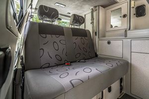 Gran Oferta: Volkswagen EuroVan Camper 2003, Listo para Enviar - Product Image 4