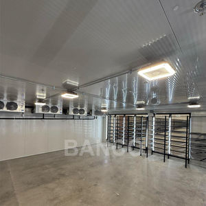 Chambre froide et congélateur commerciaux sur mesure Banco avec portes vitrées, étagères, moteur et système de refroidissement - Product Image 4