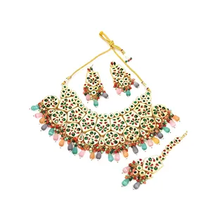 Ensemble collier et boucles d'oreilles Monalisa en laiton plaqué or 24 carats, alliage de zinc, style classique, serti de cristaux de strass, pour femmes - Product Image 3
