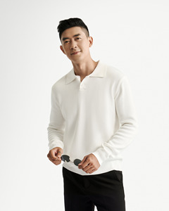 เสื้อเชิ้ตผู้ชายแขนยาวผ้าถักเนื้อนุ่มระบายอากาศดี สีน้ำตาล  พร้อมโลโก้ที่ด้านหลังคอ  ทรงเข้ารูป ผลิตโดย RoutineVietnam - Product Image 1