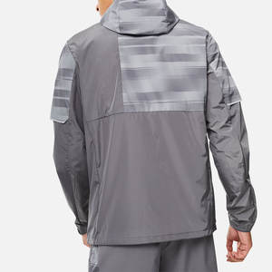 Conjunto Deportivo de Chaqueta Cortavientos y Pantalones Cortos con Capucha para Fútbol, Unisex, Personalizable, Fabricante de Chándales de Nailon para Hombre y Mujer - Product Image 2