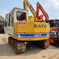 Mini pelleteuse hydraulique sur chenilles KATO HD250 d'occasion à vendre fabriquée au Japon