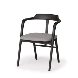 Fauteuil NUPRI Fabriqué en bois de teck de haute qualité avec des coussins de couleur naturelle pour les restaurants. - Product Image 6