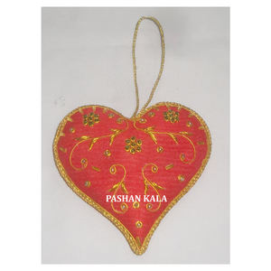 เครื่องประดับห้อยประดับคริสต์มาสงานปักและลูกปัดสีทองรูปหัวใจพิเศษและปรับแต่งได้สำหรับตกแต่งและใช้เป็นของขวัญ - Product Image 1