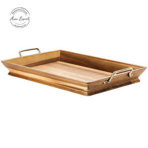 Bandeja de madera artesanal con bordes curvos e incrustaciones florales, perfecta para servir aperitivos, bebidas y mejorar la decoración del hogar - Product Image 2