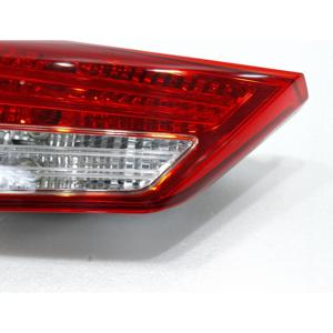 FEU STOP ARRIÈRE GAUCHE INTEGRÉ À LA PORTE HYUNDAI iX20 Série 92403-1K000 (10>19) - Product Image 2
