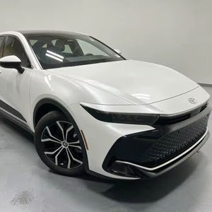 Toyota Crown Limited AWD 2023 à vendre / Disponible à la vente avec faible kilométrage, moteur essence, véhicule d'occasion sans accident, hybride - Product Image 1