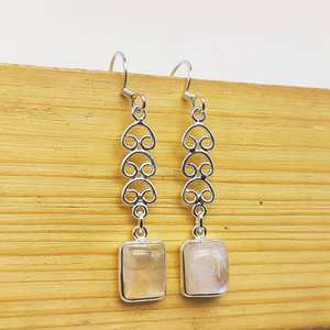 925 argent Sterling naturel arc-en-ciel pierre de lune pierre précieuse boucle d'oreille cadeau pour les femmes boucle d'oreille artisan fabriqué bohème boucle d'oreille - Product Image 1