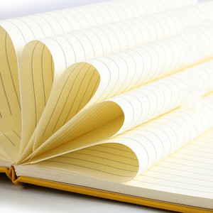 Cuaderno A5 de Cuero PU Rojo con Banda Elástica para Estudiantes y Preparación de Exámenes - Product Image 4