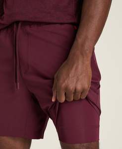 กางเกงขาสั้นเล่นยิมของผู้ชายกางเกงขาสั้นเล่นเทนนิสสำหรับวิ่งและเล่นกีฬามีโลโก้ด้านหน้า - Product Image 2