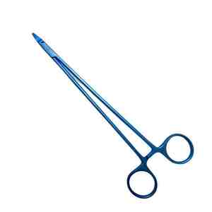 Porte-aiguille TC manuel de qualité supérieure Instrument chirurgical certifié CE en acier inoxydable de 22cm pour une utilisation hospitalière - Product Image 1