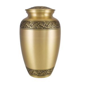 Urna de cremación marrón de estilo americano más vendida con banda grabada Ataúd de metal funerario de nuevo diseño para cenizas conmemorativas - Product Image 3
