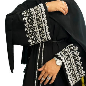 Abayas élégantes et modestes brodées à la main pour femmes -- - Product Image 1