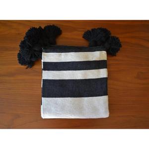 Couverture marocaine faite à la main, authentique artisanat berbère, couverture douce tissée à motifs tribaux, décoration d'intérieur, cadeau - Product Image 1