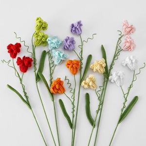 Ramo de Narcisos Puntiagudos en Degradado, Flores Eternas Hechas a Mano con Ganchillo, para Decoración del Hogar, Regalos Festivos y Ramos de Novia - Product Image 3