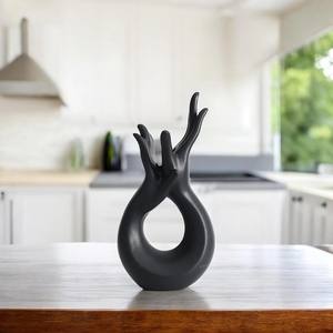 Céramique Tenant Mains Vase Nordique Minimaliste Décor Symbole De L'amour Ensemble Unique Cadeau Unique Pour La Maison - Product Image 4