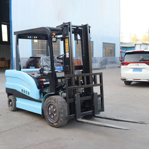 Mini Tractor Diesel con Horquilla Elevadora de 3 Toneladas, Nuevo Apilador Contrapesado, Altura de Elevación de 1820 mm, Motor con Caja de Cambios, 1 Año de Garantía - Product Image 1