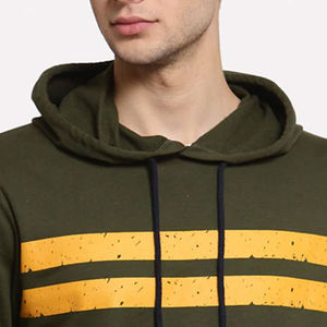 Sweat-shirt à capuche MOVETEXTILE Basics, vert olive, streetwear tendance avec imprimé rayures jaunes audacieuses, unisexe, streetwear décontracté - Product Image 6