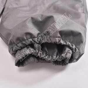 Pantalones de Nieve Impermeables Holgados Grises Personalizados con Bolsillos con Cremallera Blanca, Forro Polar Cálido, Ventilaciones y Puños Elásticos - Product Image 6