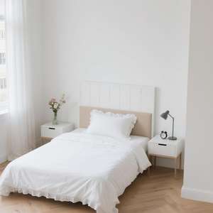 Parure de lit simple en polycoton blanc avec housse de couette à volants, drap-housse et taie d'oreiller - Style Princesse pour Hôtels - Product Image 2