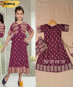 Tissu pour robe Salwar Kameez en soie et coton indien, Surat Alphanumero - Design moderne, vêtements décontractés - Product Image 5